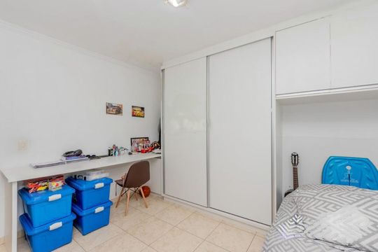Casa à venda com 3 quartos, 169m² em Parque Boturussu, São Paulo
