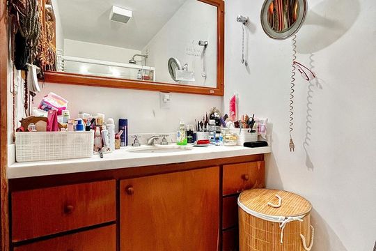 Banheiro da Suíte de apartamento para alugar com 3 quartos, 184m² em Centro, Campinas