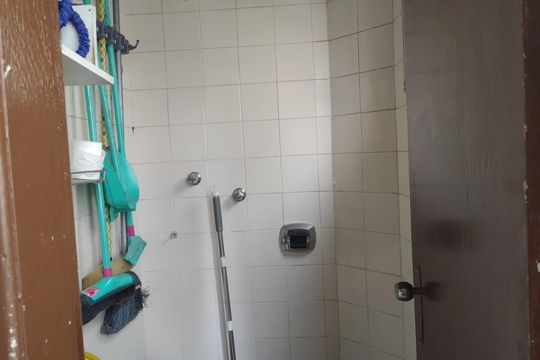 Banheiro de Serviço de apartamento à venda com 3 quartos, 94m² em Havaí, Belo Horizonte