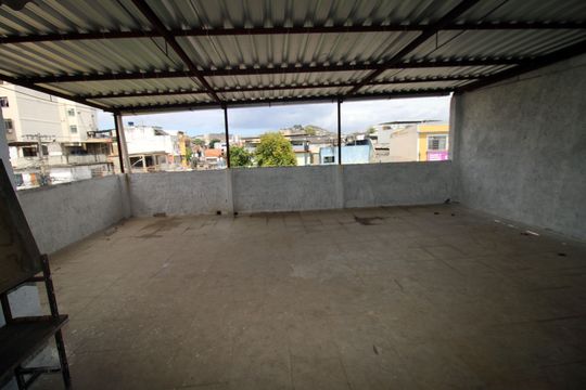 Terraço de casa à venda com 3 quartos, 120m² em Penha, Rio de Janeiro