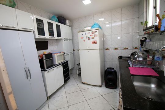 Cozinha de casa à venda com 3 quartos, 120m² em Penha, Rio de Janeiro