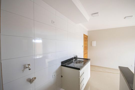 Cozinha de apartamento para alugar com 1 quarto, 40m² em Parque Ramos Freitas, São Paulo