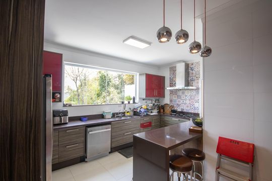 Cozinha de casa para alugar com 4 quartos, 330m² em Vila Irmaos Arnoni, São Paulo