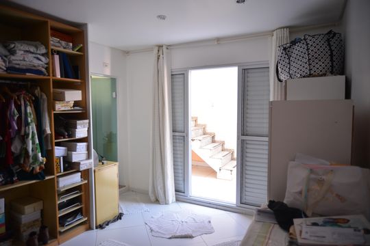 Quarto Suíte de casa para alugar com 2 quartos, 270m² em Vila Valparaíso, Santo André