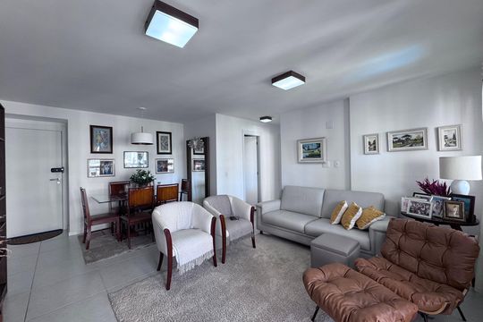 Sala de apartamento à venda com 2 quartos, 81m² em Recreio dos Bandeirantes, Rio de Janeiro