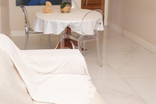 Sala de apartamento para alugar com 2 quartos, 62m² em Narandiba, Salvador