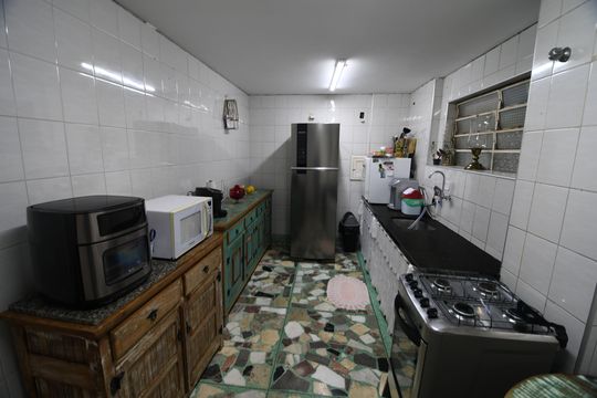 Cozinha de apartamento à venda com 3 quartos, 105m² em Centro, Campinas