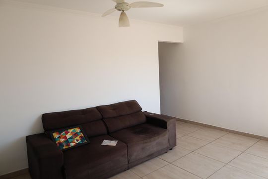 Sala de apartamento à venda com 3 quartos, 75m² em Jardim Ubirajara, São Paulo