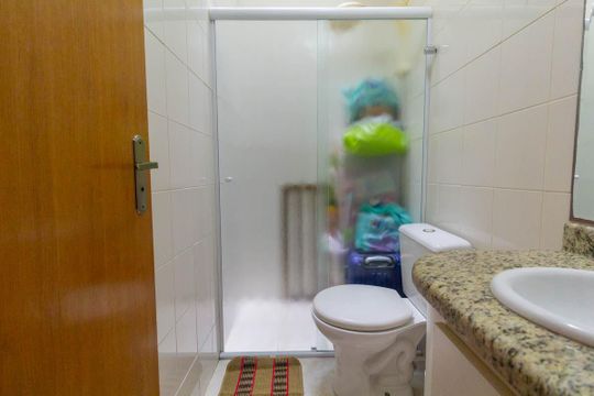 Banheiro 1 de casa à venda com 2 quartos, 94m² em Jardim Aricanduva, São Paulo