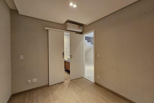 Quarto 2 de apartamento à venda com 3 quartos, 168m² em Santo Antônio, Belo Horizonte