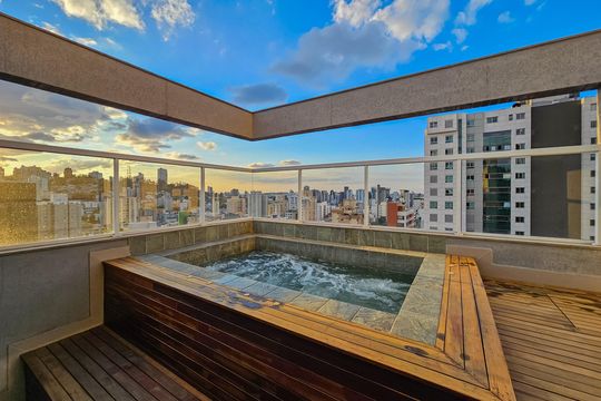 Cobertura de apartamento à venda com 3 quartos, 168m² em Santo Antônio, Belo Horizonte