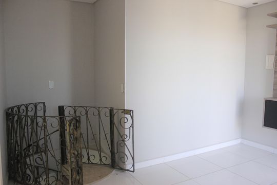 Sala de TV de apartamento à venda com 4 quartos, 120m² em Parque Continental, Guarulhos