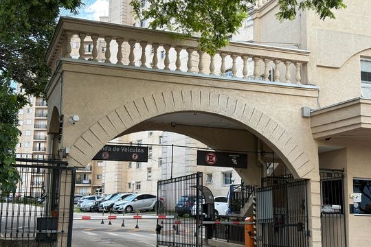 Fachada de apartamento à venda com 2 quartos, 54m² em Vila Nova Esperia, Jundiaí