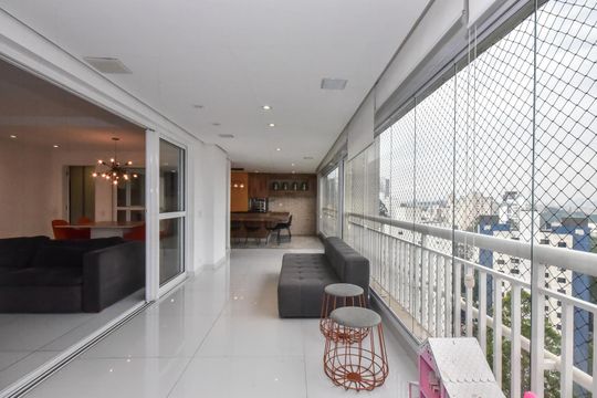 Varanda de apartamento à venda com 3 quartos, 200m² em Vila Andrade, São Paulo