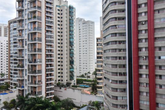 Vista da Suíte 1 de apartamento à venda com 3 quartos, 200m² em Vila Andrade, São Paulo