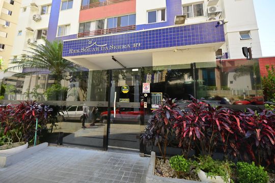 Fachada de apartamento para alugar com 2 quartos, 61m² em Setor Bueno, Goiânia