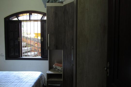 Quarto de casa para alugar com 3 quartos, 300m² em Novo Osasco, Osasco