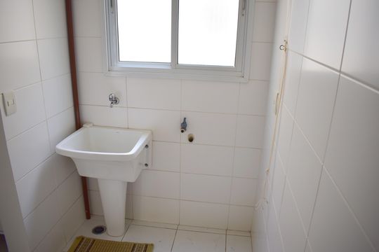 Área de Serviço de apartamento para alugar com 2 quartos, 95m² em Bosque das Juritis, Ribeirão Preto