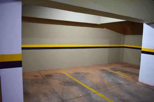 Garagem de apartamento para alugar com 2 quartos, 95m² em Bosque das Juritis, Ribeirão Preto