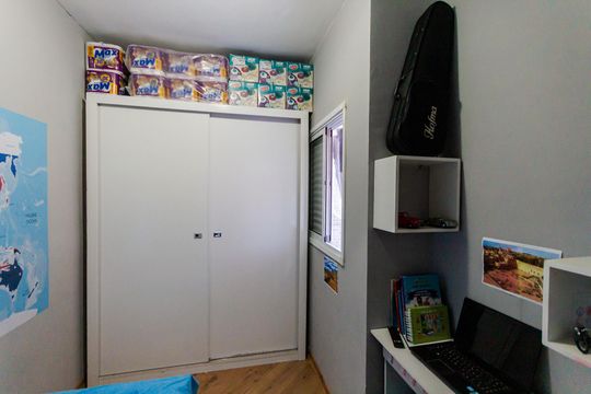 Quarto 1 de apartamento à venda com 2 quartos, 56m² em Jardim Santo Alberto, Santo André