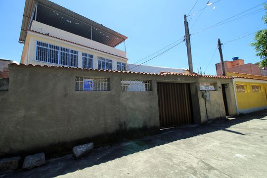 Fachada da casa de casa para alugar com 3 quartos, 228m² em Vicente de Carvalho, Rio de Janeiro