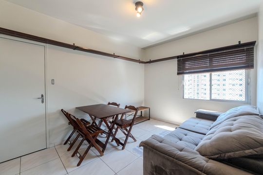 Sala de apartamento para alugar com 1 quarto, 40m² em Bela Vista, São Paulo