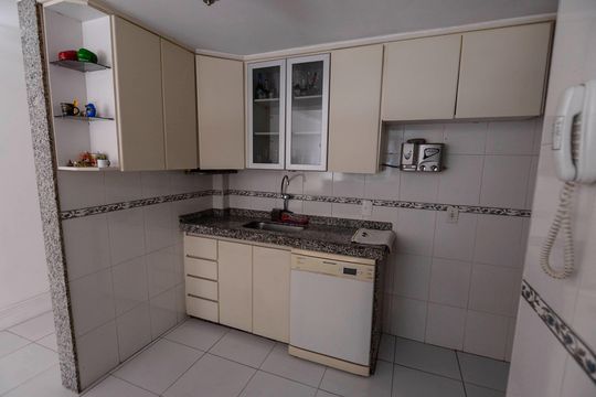 Cozinha de apartamento à venda com 2 quartos, 80m² em Tijuca, Rio de Janeiro
