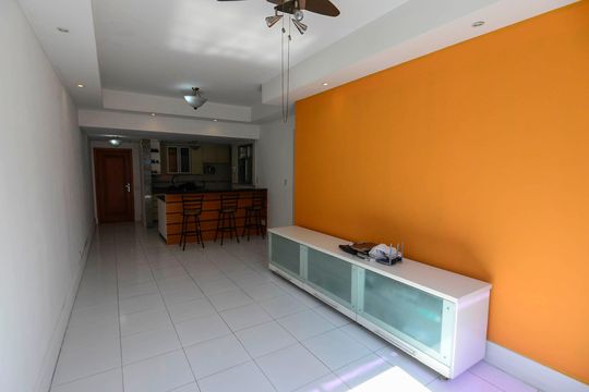 Sala de apartamento à venda com 2 quartos, 80m² em Tijuca, Rio de Janeiro