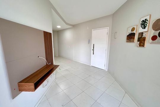 Sala de apartamento para alugar com 1 quarto, 48m² em Picanço, Guarulhos
