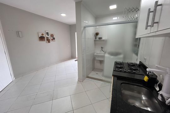 Cozinha de apartamento para alugar com 1 quarto, 48m² em Picanço, Guarulhos