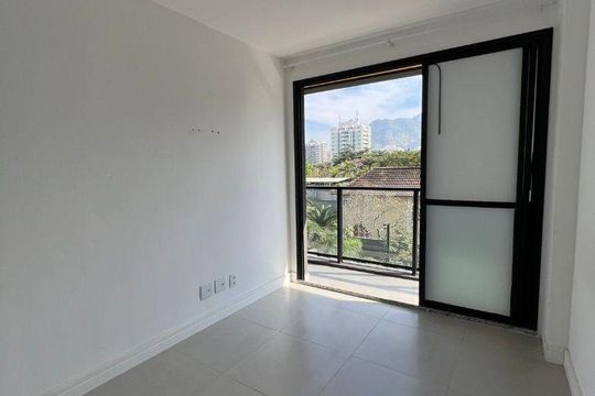 Apartamento à venda com 3 quartos, 75m² em Recreio dos Bandeirantes, Rio de Janeiro