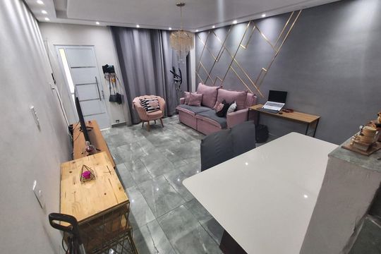 Sala de casa à venda com 3 quartos, 112m² em Jardim Santa Clara, Guarulhos