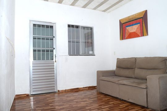 Sala de casa para alugar com 2 quartos, 250m² em Ribeiro de Abreu, Belo Horizonte