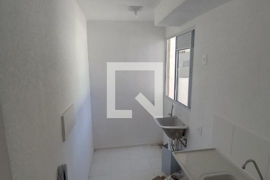 Apartamento para alugar com 2 quartos, 39m² em Jardim Cláudia, São Paulo