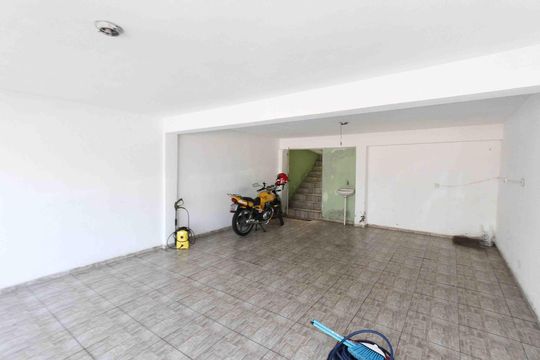 Garagem de casa à venda com 4 quartos, 230m² em Jardim Ângela (Zona Leste), São Paulo