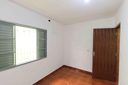 Quarto 1 de casa à venda com 4 quartos, 230m² em Jardim Ângela (Zona Leste), São Paulo