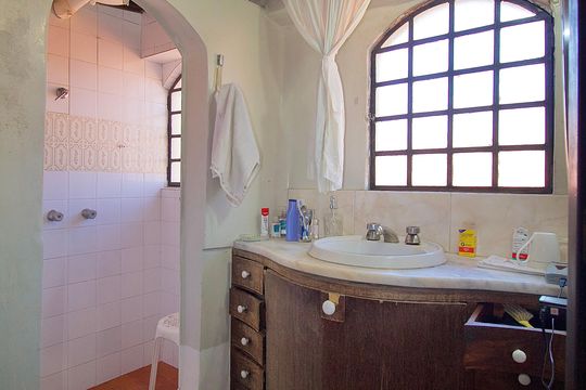 Banheiro da Suíte 1 de casa à venda com 3 quartos, 485m² em Pampulha, Belo Horizonte