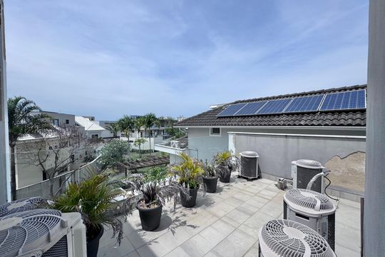 Área Externa de casa de condomínio à venda com 5 quartos, 407m² em Vargem Grande, Rio de Janeiro