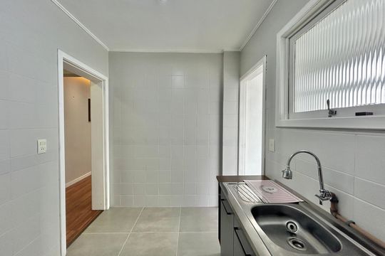 Cozinha de apartamento à venda com 1 quarto, 60m² em Centro, São Leopoldo