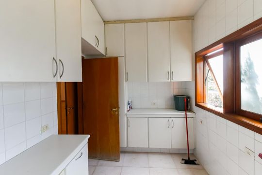 Área de Serviço de casa para alugar com 7 quartos, 1000m² em Vila Tramontano, São Paulo
