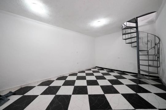 Casa à venda com 2 quartos, 75m² em Vila Ponte Rasa, São Paulo