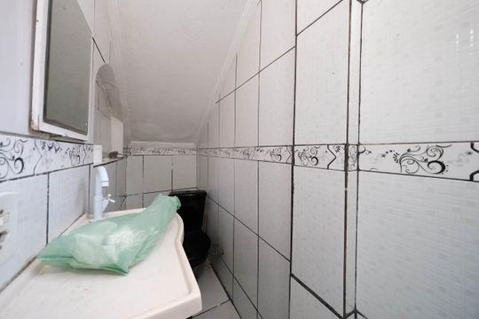 Banheiro Social de casa à venda com 2 quartos, 75m² em Vila Ponte Rasa, São Paulo