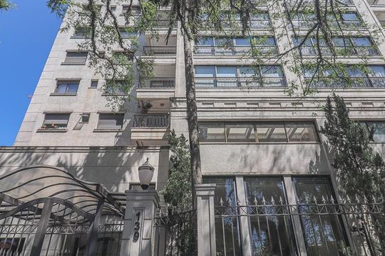 Fachada de apartamento à venda com 3 quartos, 161m² em Moinhos de Vento, Porto Alegre
