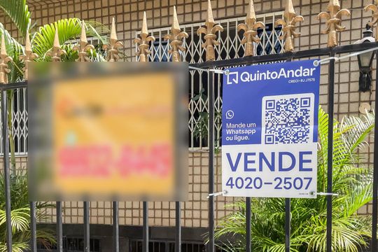 Plaquinha de apartamento à venda com 3 quartos, 150m² em Estácio, Rio de Janeiro