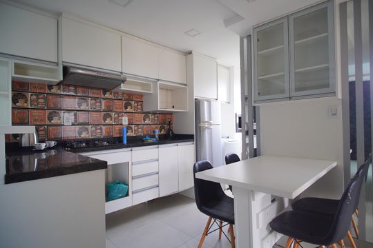 Cozinha de apartamento à venda com 2 quartos, 50m² em Duque de Caxias, São Leopoldo