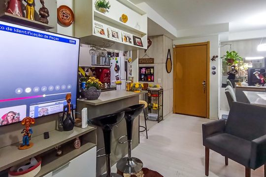 Sala de apartamento para alugar com 3 quartos, 74m² em Teresópolis, Porto Alegre