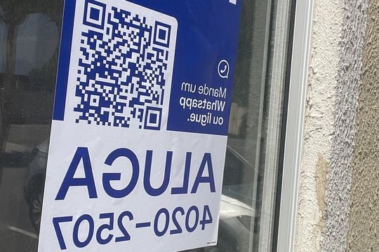 Plaquinha instalada de apartamento para alugar com 2 quartos, 50m² em Jardim Primavera, Duque de Caxias