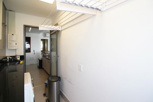 Área de Serviço de apartamento à venda com 2 quartos, 109m² em Vila Nova Conceição, São Paulo