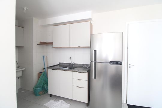 Cozinha de apartamento à venda com 2 quartos, 35m² em Jardim Marajoara, São Paulo