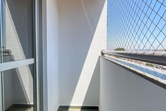 Sacada da Sala de apartamento para alugar com 3 quartos, 64m² em Vila dos Remédios, São Paulo